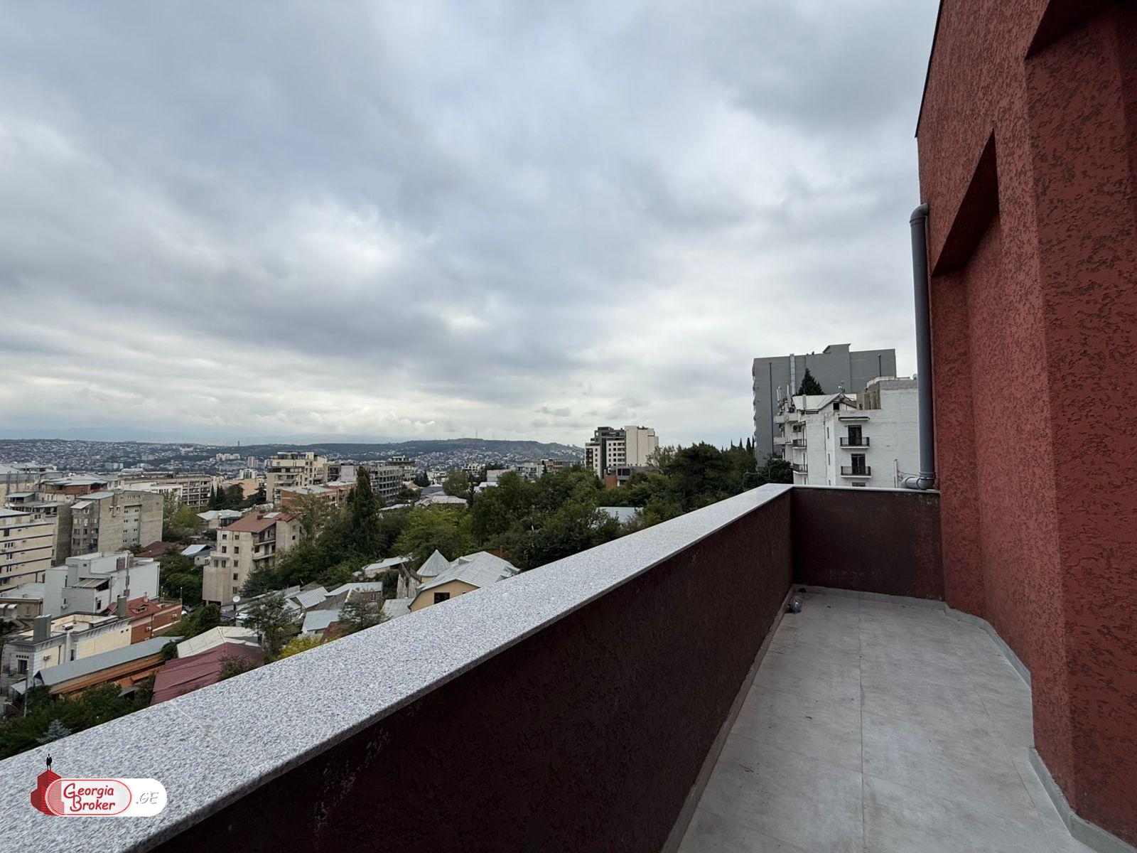 იყიდება ახალი აშენებული 4 ოთახიანი ბინა